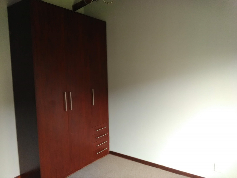 To Let 3 Bedroom Property for Rent in Hillside Free State